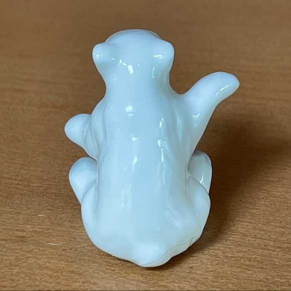 Ceramic Polar Bear Figurine - Picture 3 of 5